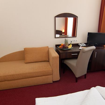 Novum Hotel Eleazar City Center Hamburg-Harburg Exteriör bild