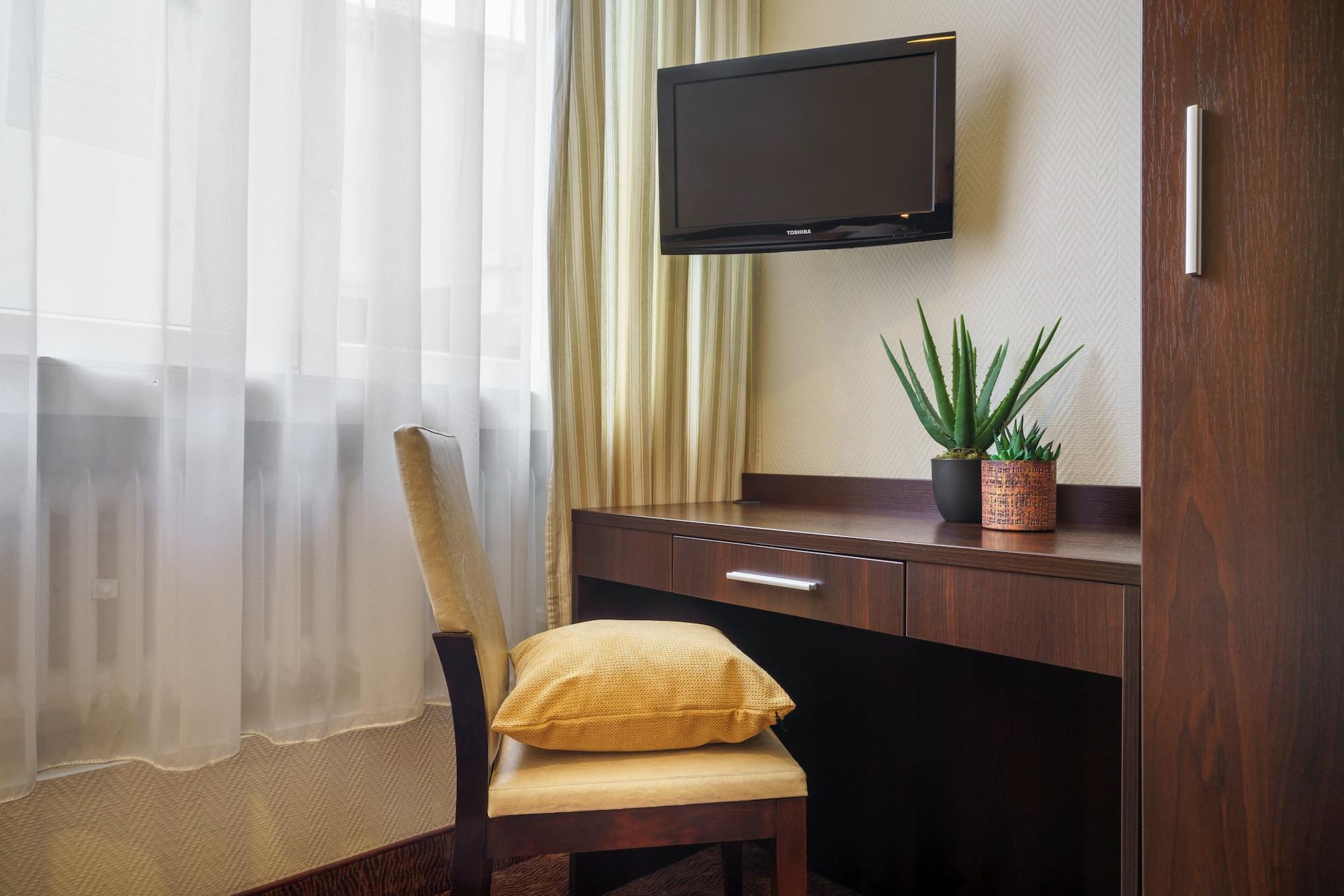 Novum Hotel Eleazar City Center Hamburg-Harburg Exteriör bild