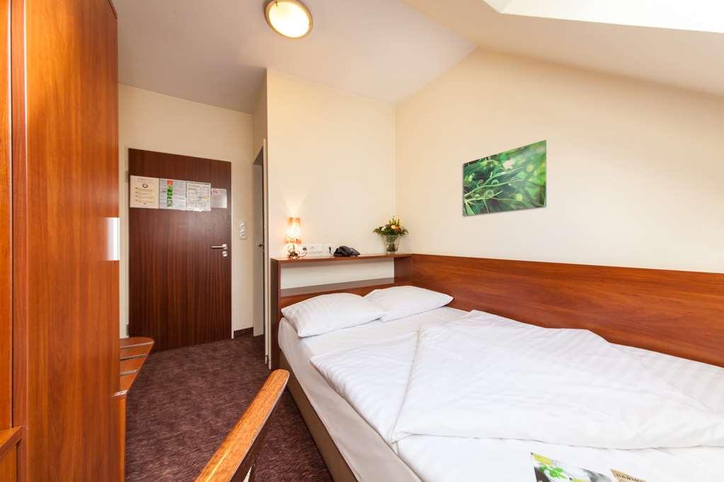 Novum Hotel Eleazar City Center Hamburg-Harburg Rum bild