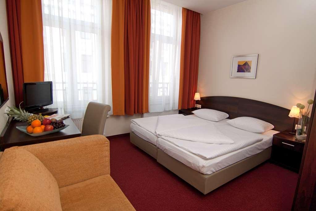 Novum Hotel Eleazar City Center Hamburg-Harburg Rum bild